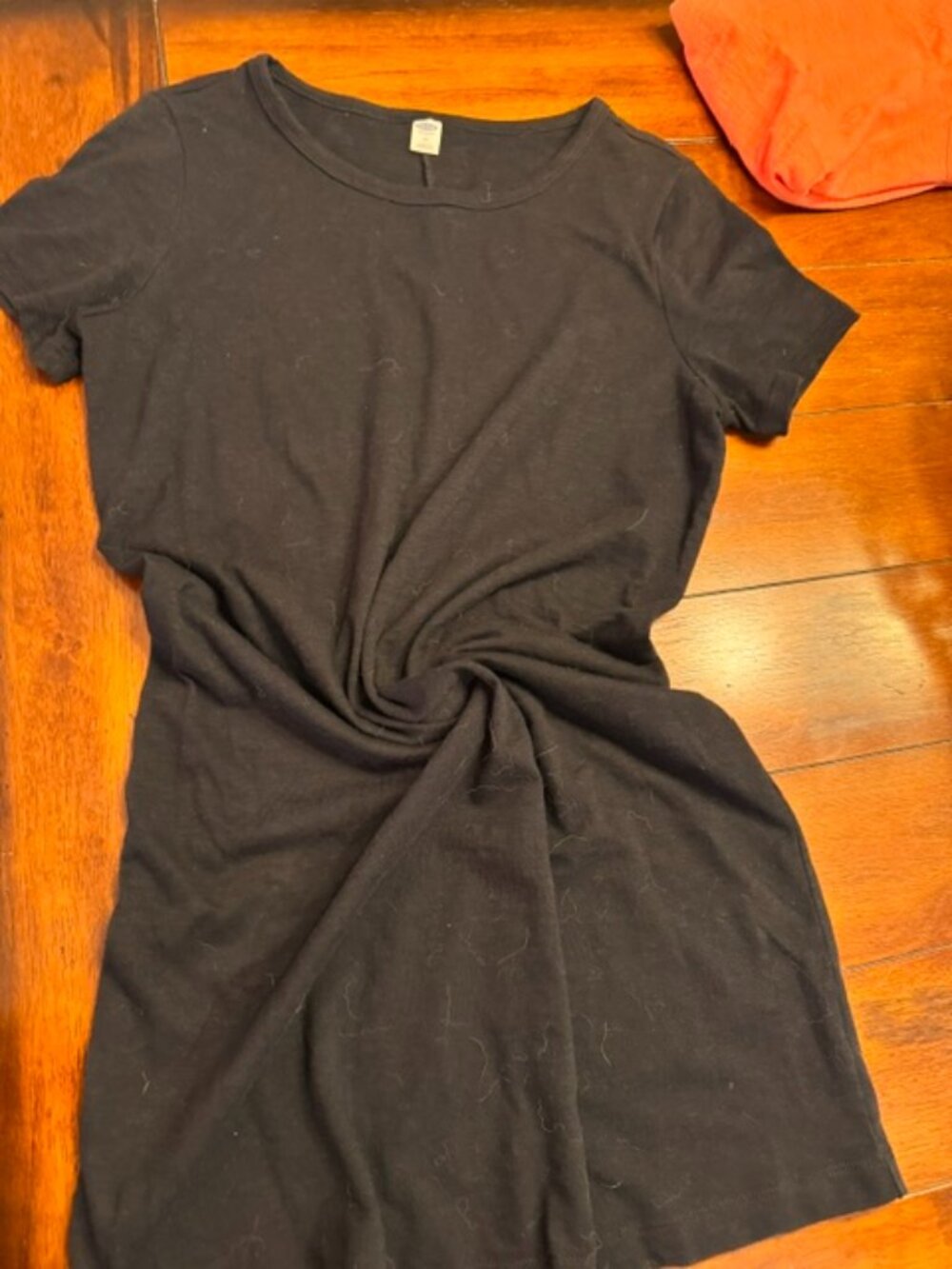 EASY TSHIRT DRESSES. SET OF TWO/ LIGHT ORANGE (PEACH) AND BLACK. GAP-OLD NAVY-M
